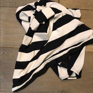 Lululemon multi wear scarf